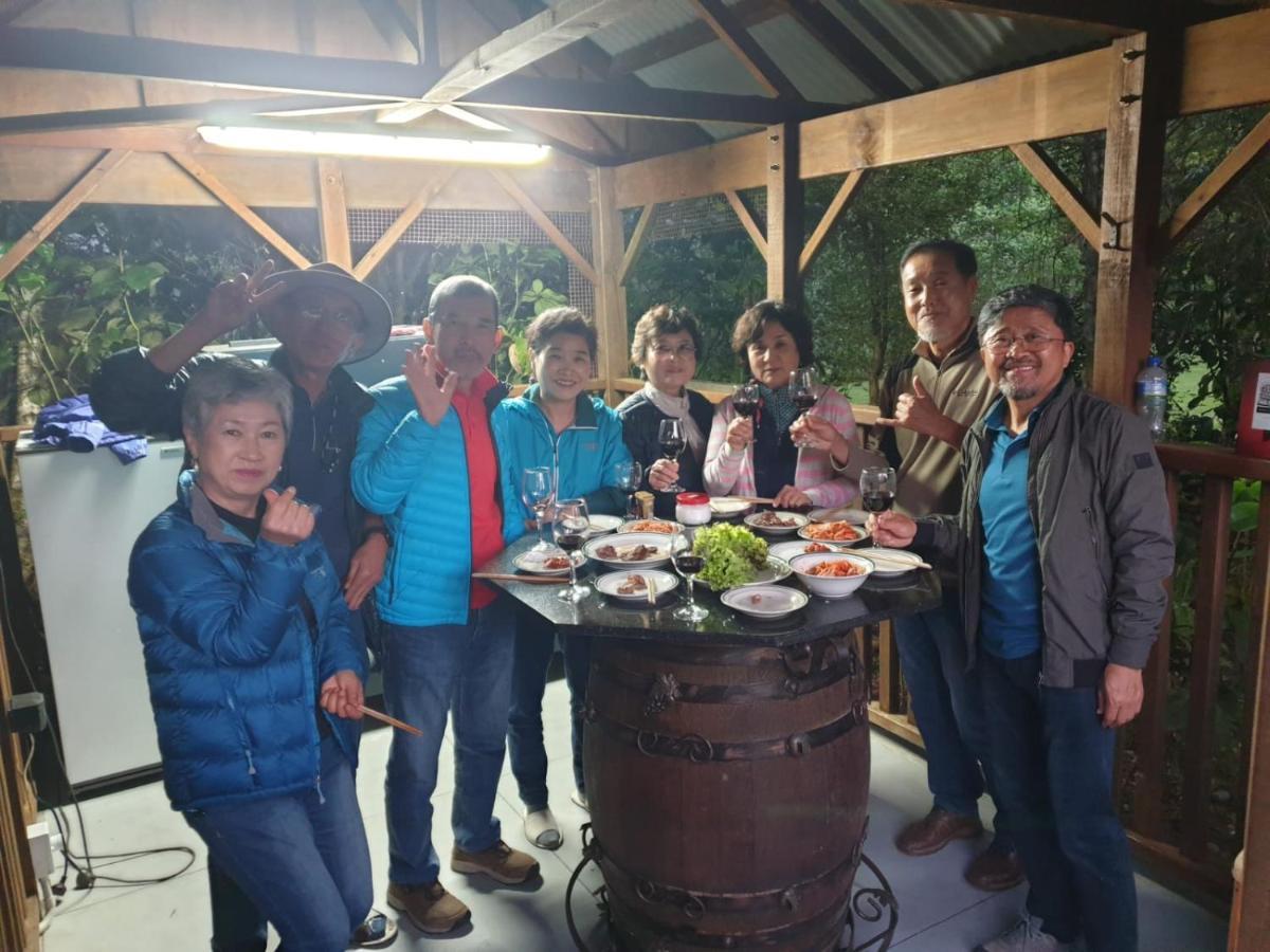 布伦纳湖乡村汽车旅馆及假日公园 莫阿纳 外观 照片